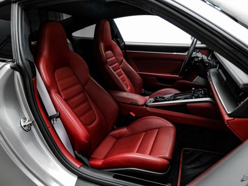 Used 2021 Porsche 911 Turbo S image 54