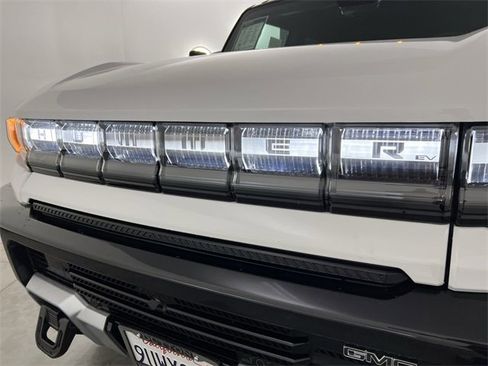 Used 2024 GMC Hummer EV 2X w/ Extreme Off-Road Package image 31