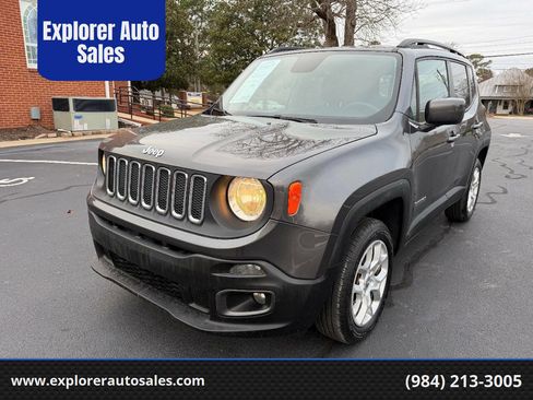 Used 2018 Jeep Renegade Latitude image 1