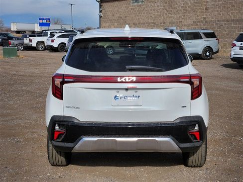 New 2026 Kia Seltos EX image 11