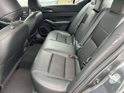 Used 2024 Nissan Altima 2.5 SR image 13