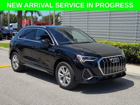 Used 2025 Audi Q3 2.0T Premium w/ Convenience Package AWD/4WD image 1