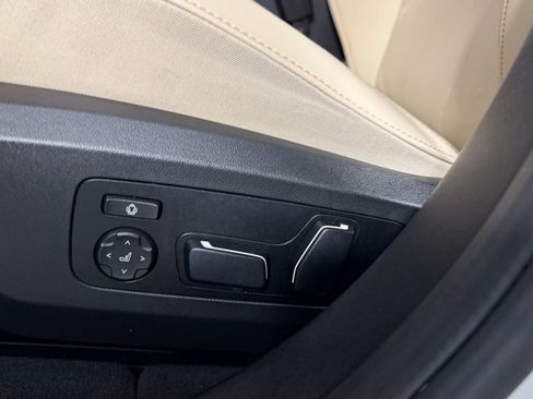 Used 2025 BMW X3 xDrive30i w/ M Sport Package image 25