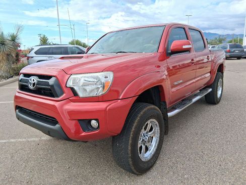 Used 2015 Toyota Tacoma PreRunner w/ TRD Sport Package RWD image 1