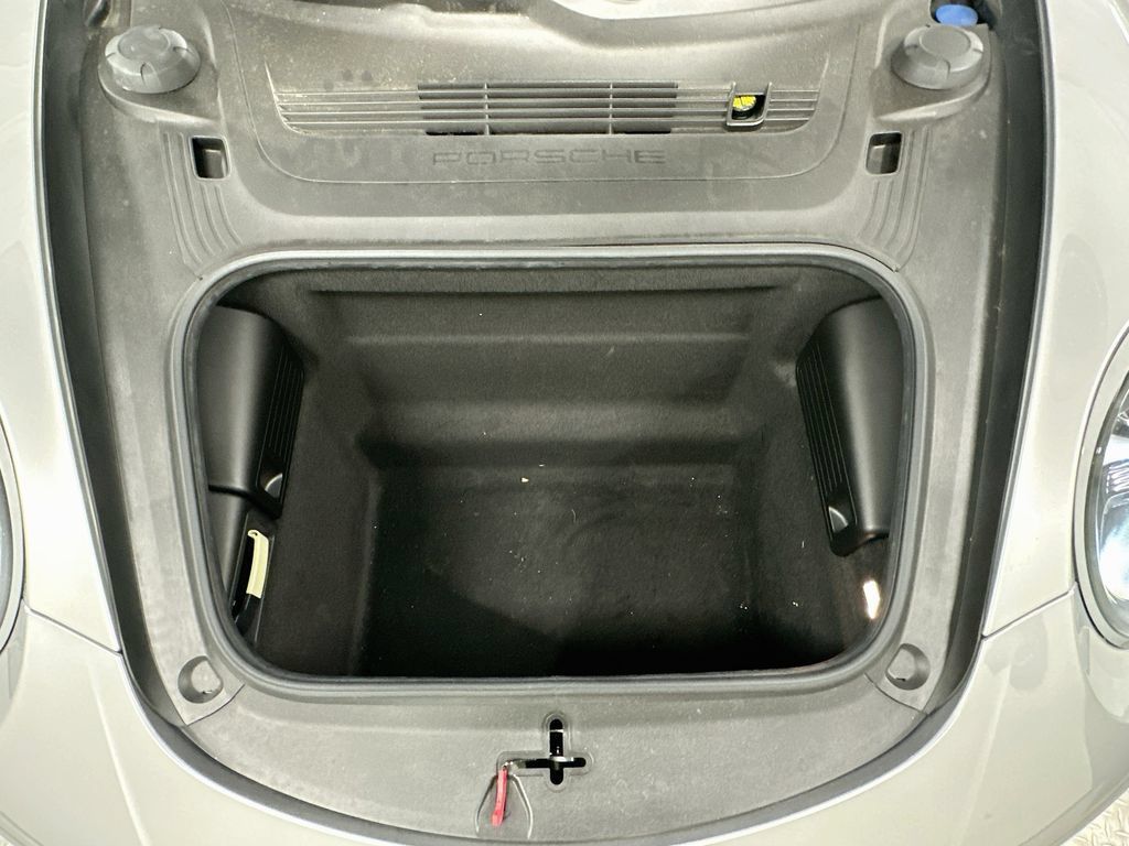 Certified 2018 Porsche 911 Carrera RWD image 25