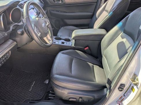 Used 2016 Subaru Outback 2.5i Limited image 13