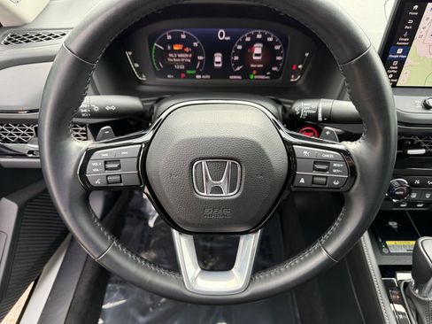 Used 2023 Honda Accord Touring image 21