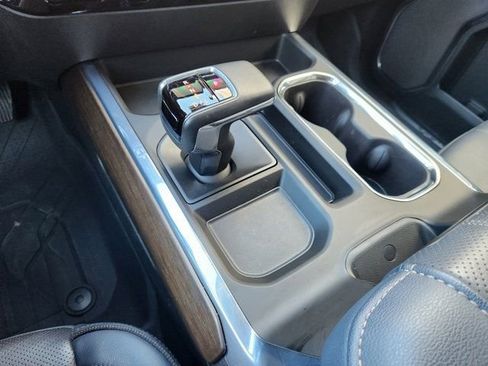 Used 2024 Chevrolet Silverado 1500 High Country w/ Technology Package image 23