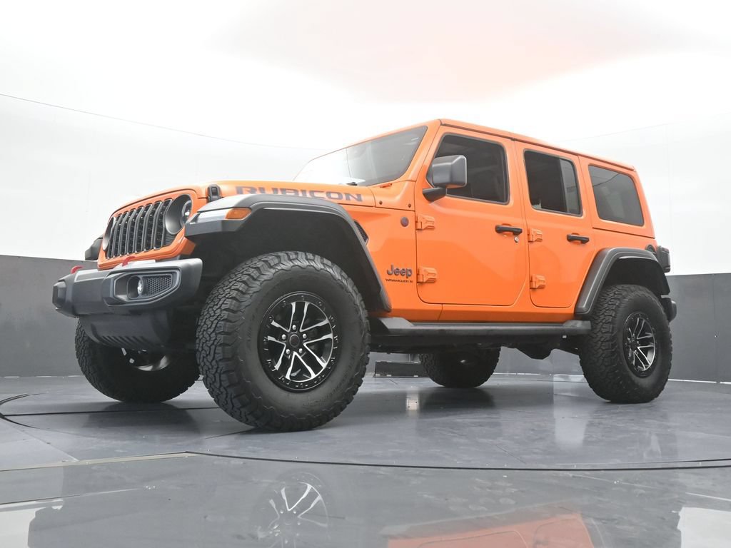 Used 2025 Jeep Wrangler Unlimited Rubicon w/ XTREMEE 35" Tire Package AWD/4WD image 56