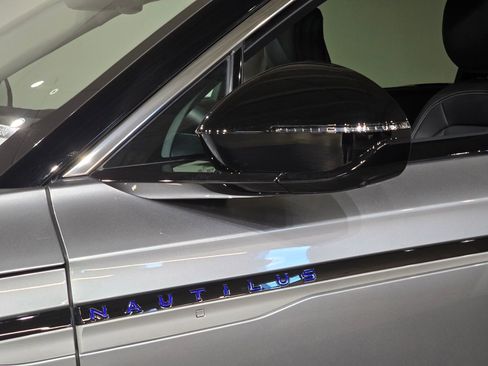 New 2025 Lincoln Nautilus Premier w/ Equipment Group 102A image 11