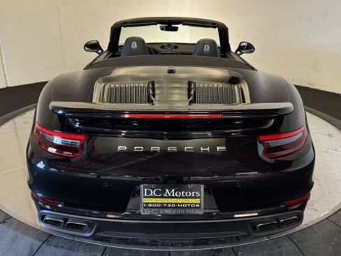 Used 2019 Porsche 911 Turbo image 29