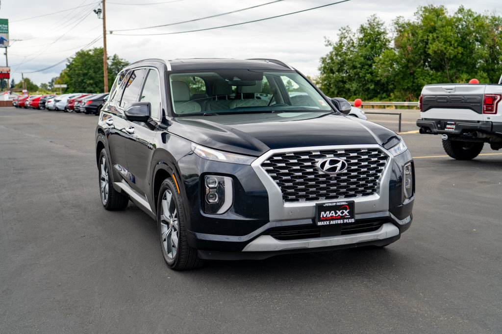 Used 2021 Hyundai Palisade Limited w/ Cargo Package AWD/4WD image 2