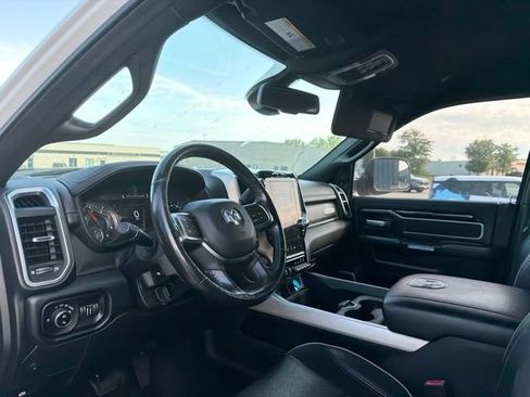 Used 2019 RAM 2500 Laramie AWD/4WD image 9