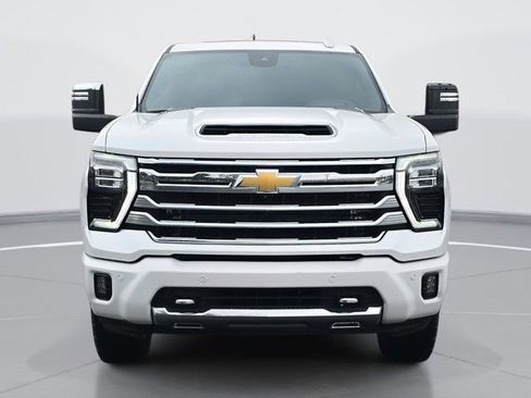 Used 2024 Chevrolet Silverado 2500 High Country w/ High Country Premium Package image 8