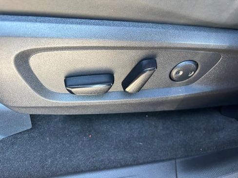 Used 2023 Nissan Pathfinder Platinum image 20