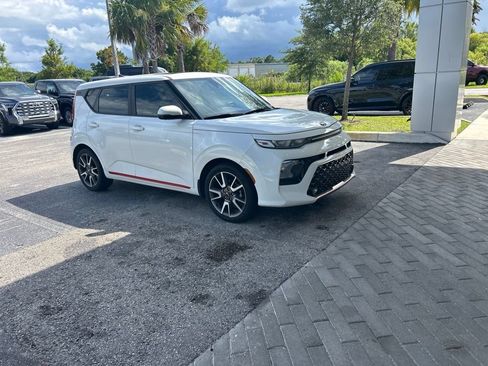 Used 2021 Kia Soul GT-Line FWD image 2