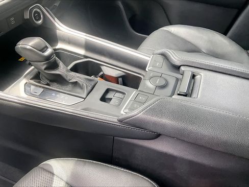 Certified 2024 Toyota Grand Highlander FWD image 18