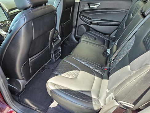 Used 2023 Ford Edge Titanium image 17