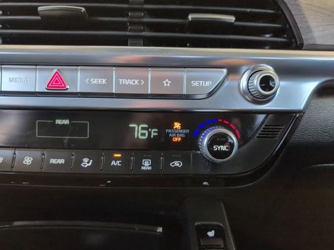 Used 2022 Kia Telluride SX w/ SX Prestige Package image 25