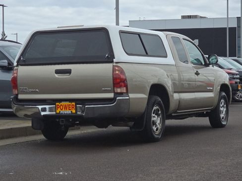 Used 2007 Toyota Tacoma PreRunner image 4