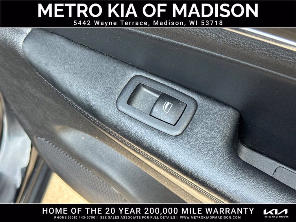 Used 2021 Jeep Grand Cherokee Limited AWD/4WD image 39