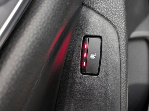 Used 2018 Honda Accord Touring image 19