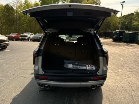 New 2026 Chevrolet Traverse LT FWD image 35