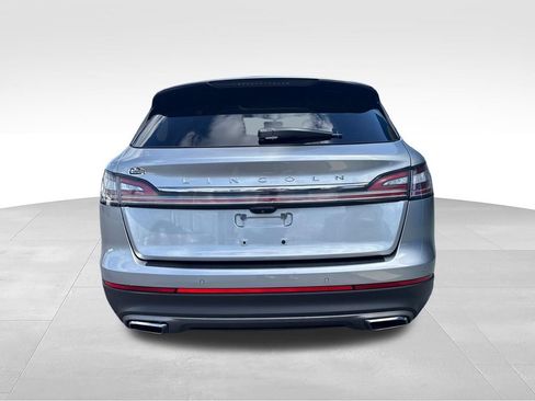 Used 2022 Lincoln Nautilus Reserve AWD/4WD image 4