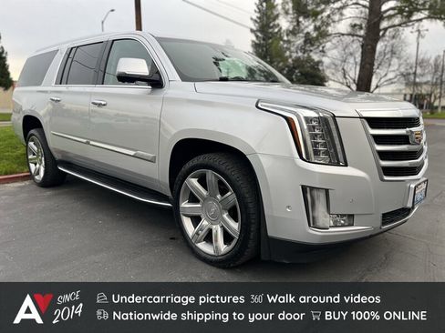 Used 2020 Cadillac Escalade ESV Luxury image 1
