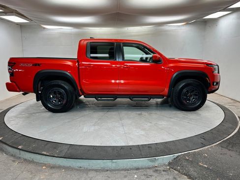 Certified 2025 Nissan Frontier PRO-4X image 6