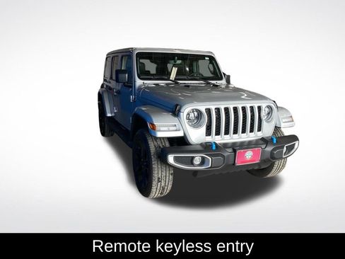 Used 2023 Jeep Wrangler Unlimited Sahara w/ Cold Weather Group image 16