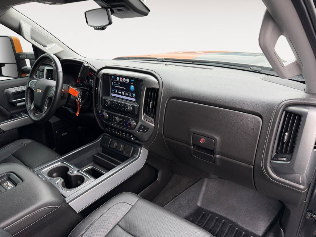 Used 2018 Chevrolet Silverado 2500 LTZ w/ Custom Sport Edition AWD/4WD image 27