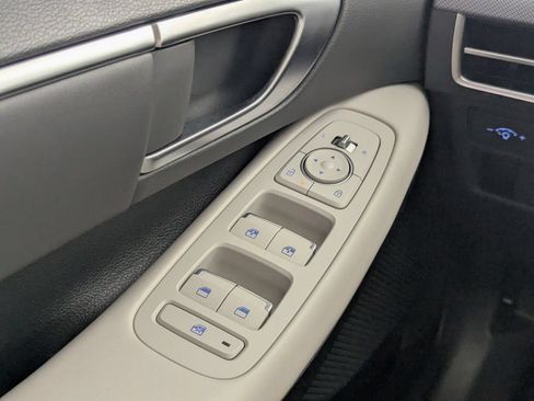 Certified 2024 Hyundai Sonata SEL w/ Convenience Package FWD image 17