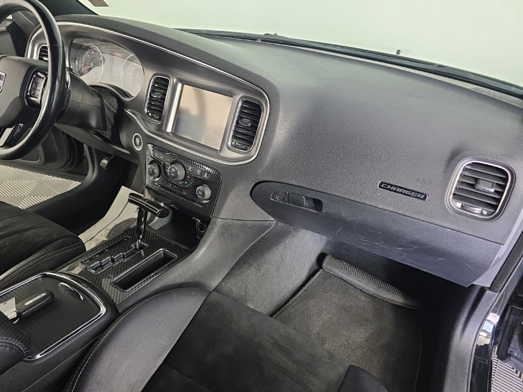 Used 2014 Dodge Charger R/T RWD image 35
