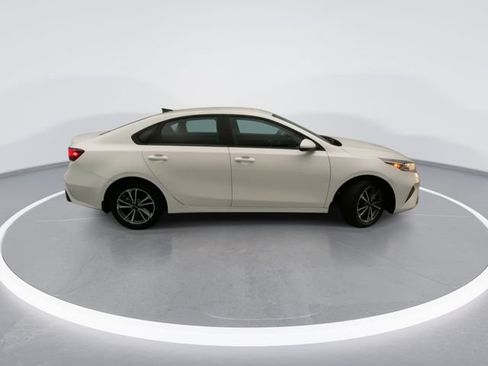 Used 2023 Kia Forte LXS FWD image 7