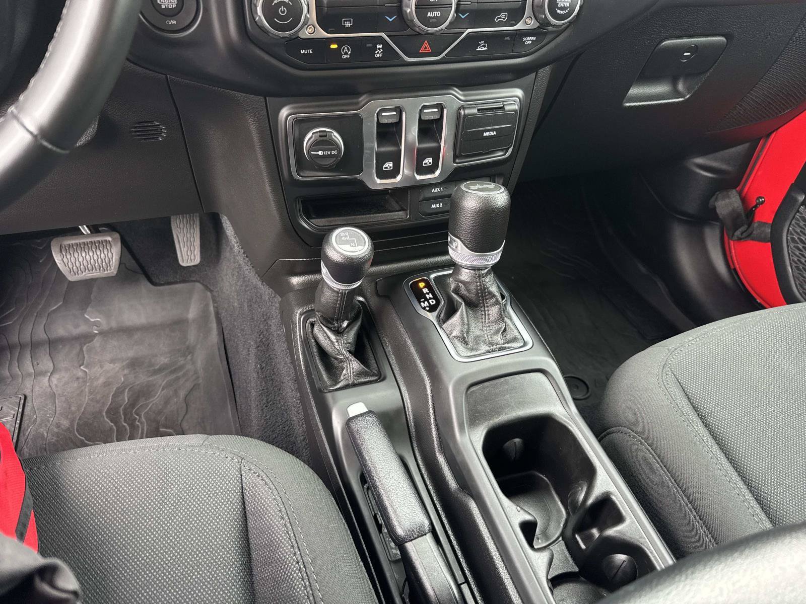 Used 2021 Jeep Wrangler Sport AWD/4WD image 21