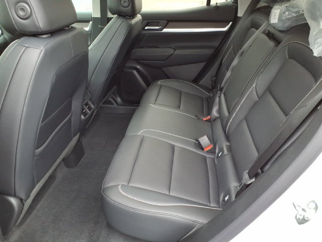 New 2027 GMC Terrain Denali w/ LPO, Floor Liner Package AWD/4WD image 7