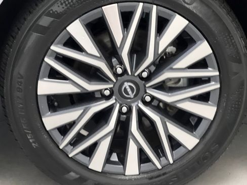 Used 2024 Nissan Altima 2.5 SV AWD/4WD image 70