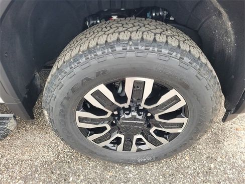 New 2026 GMC Sierra 2500 Denali Ultimate image 18