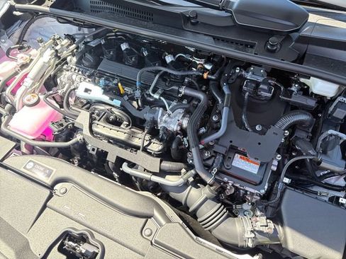 New 2026 Toyota Prius Plug-In Hybrid FWD image 9