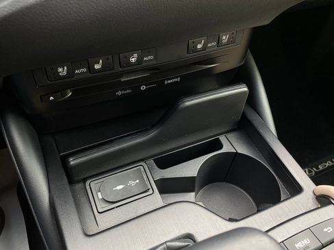 Used 2020 Lexus ES 350 w/ Premium Package image 17