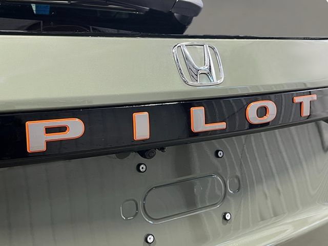 New 2026 Honda Pilot TrailSport image 10