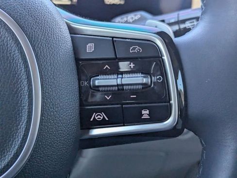 Used 2026 Kia Carnival SX Prestige image 31