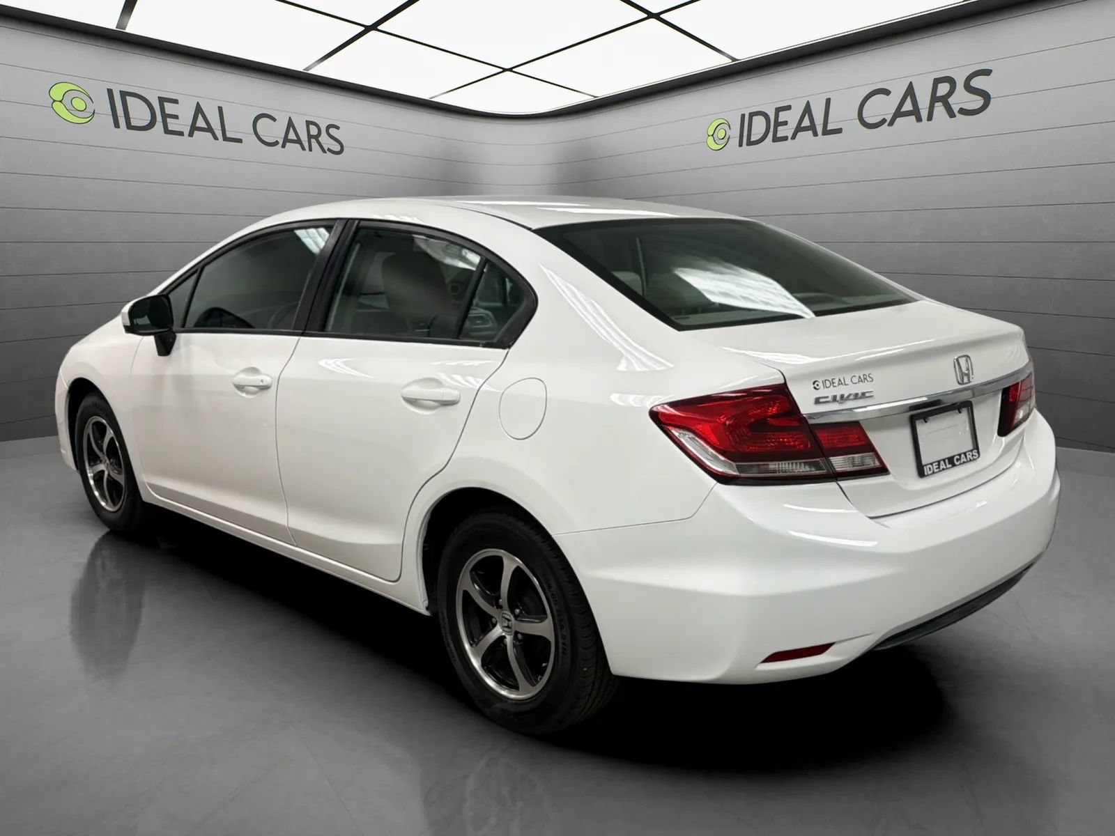 Used 2015 Honda Civic SE image 7