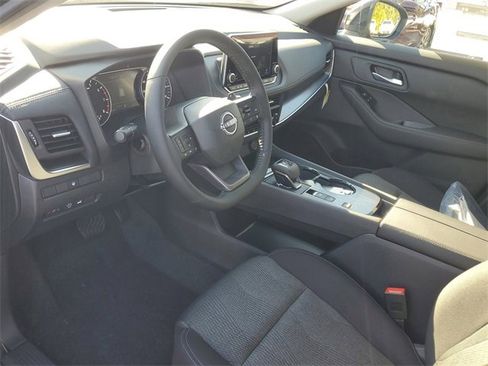 New 2026 Nissan Rogue SV image 9