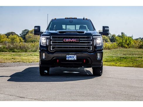 Used 2022 GMC Sierra 2500 AT4 w/ AT4 Premium Plus Package image 6
