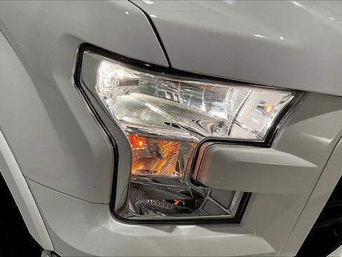 Used 2017 Ford F150 XLT w/ Equipment Group 302A Luxury image 32