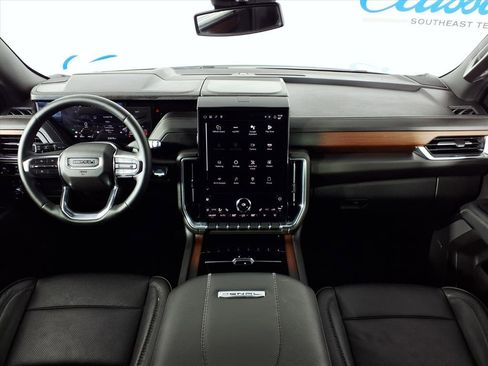 Used 2025 GMC Yukon Denali image 11