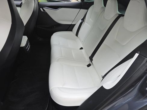 Used 2020 Tesla Model S Long Range Plus AWD/4WD image 34