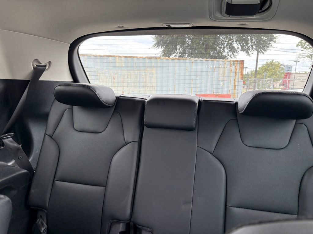 Used 2022 Kia Telluride EX w/ EX Premium Package FWD image 14